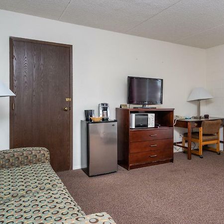M&M Motel Connell Экстерьер фото