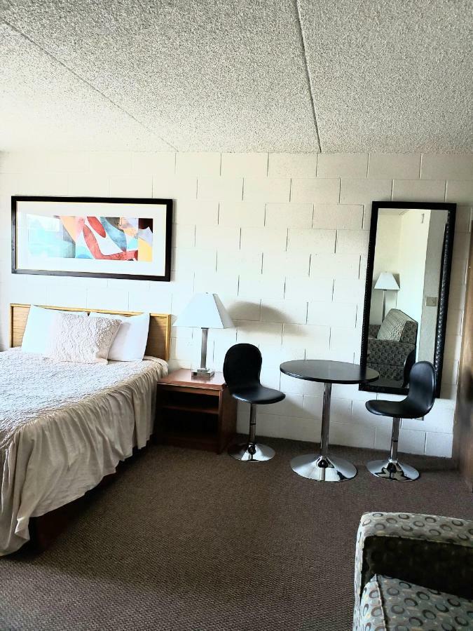 M&M Motel Connell Экстерьер фото